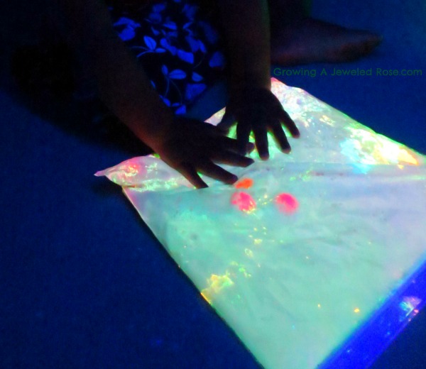 glowing_sensory_bag_play_9