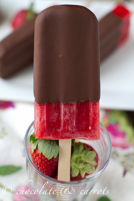 Chocolate Covered Strawberry Pops